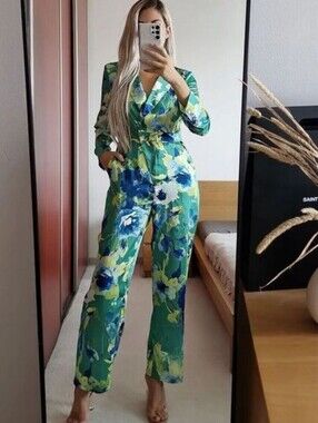Zara Floral Satin Jumpsuit Size XS Long Sleeve  Romper V Neck EUC